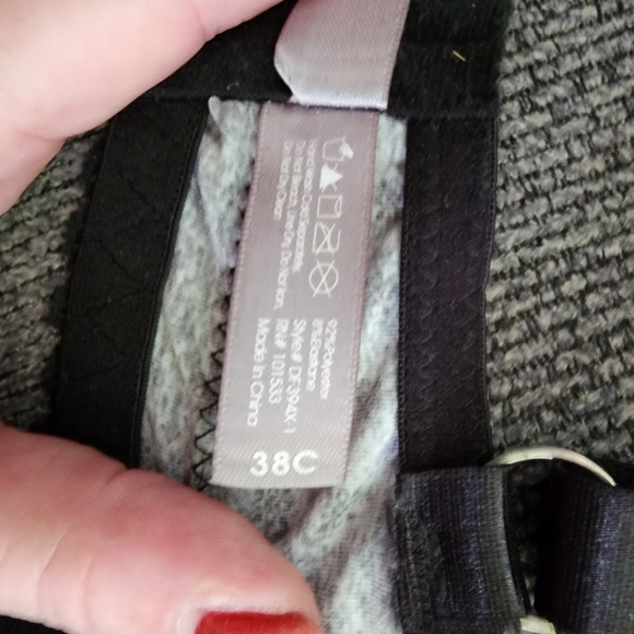 Bra - Picture 3 of 4